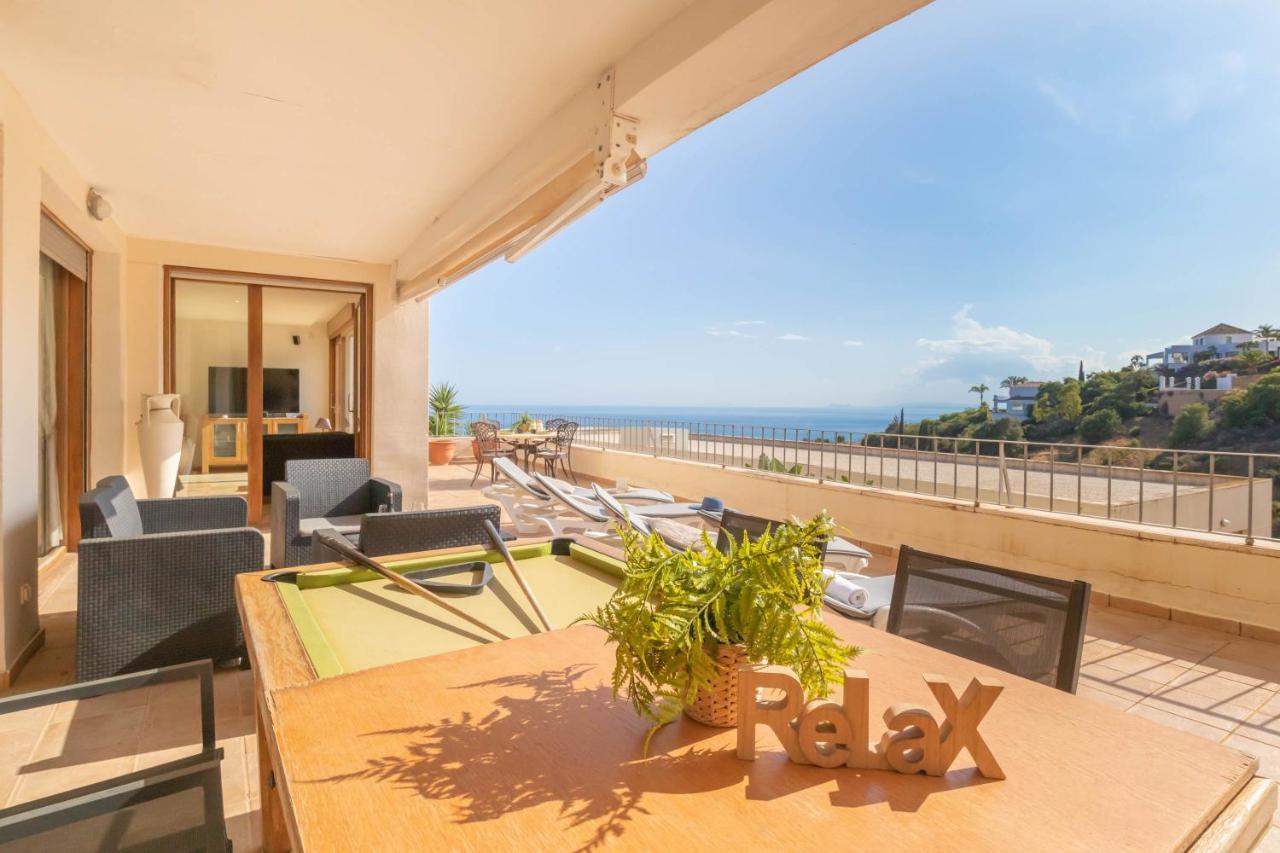 Mountain With Sea View And Pool - Happy Apartment *
